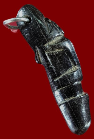 ปลัดขลิกนางแอ่นเนื้อไม้แกะ หลวงพ่อคง วัดวังสรรพรส จ.จันทรบุรี   a50