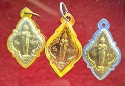 พระประจำวันจันทร์ ,วันศุกร์ หลวงปู่ทิม วัดละหารไร่ จ.ระยอง งานผูกพัทธสีมา ปี2517  a22