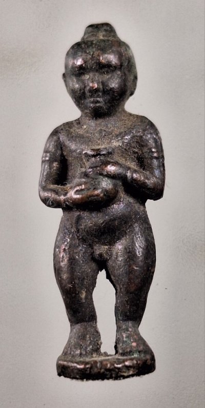 เคาะเดียว......กุมารทอง หลวงปู่แหวน สุจิณฺโณ วัดดอยแม่ปั๋ง อ.พร้าว จ.เชียงใหม่ ปี 2520