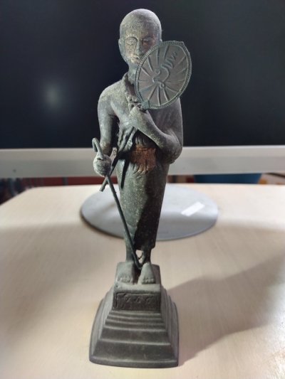 2000.-พระสิวลี สูง 9.5นิ้ว เนื้อโลหะ