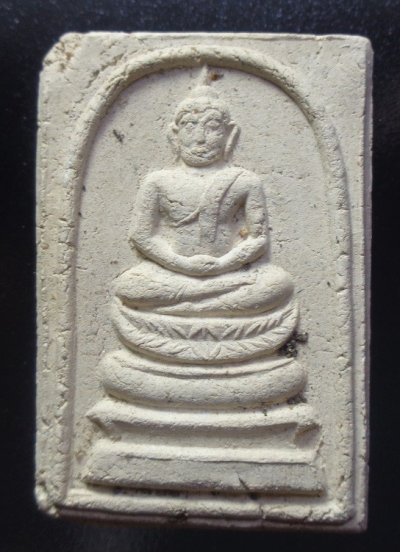 (เคาะเดียวแดง) พระผงหลวงพ่อกึ๋น วัดดอนยานนาวา จ.กรุงเทพฯ ปี 2479 พระดี ผงดี พุทธคุณสูง สวยครับ