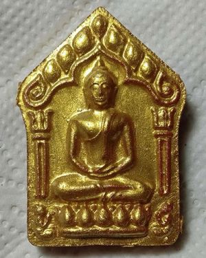 เริ่มต้นที่ 50 บาท พระขุนแผน ลพ.คูณ ปริสุทโธ วัดบ้านไร่ จ.นครราชสีมา ปี 2557 ตะกรุดคู่ กล่องเดิม(องค์ที่๕)