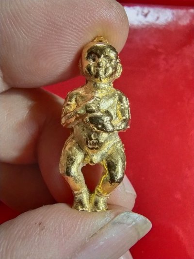 800.- กุมารทองหลวงพ่อกวย วัดโฆสิตาราม จ.ชัยนาท พิมพิ์ใหญ่ ปี2521 เนื้อตะกั่วชุบกะไหล่ทอง องค์ที่ 13