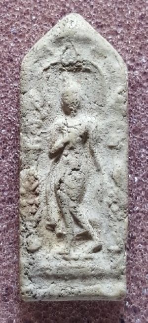 พระลีลา หลวงปู่เผือก วัดกิ่งแก้ว   หลังยันต์