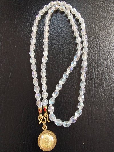 200.-สร้อยคอคริลตัลสีขาว พร้อมพระ