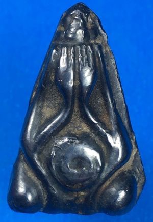 @@@เคาะแรก200บาท@@@พระปิดตา หลวงพ่อเกิด วัดสะพาน จ.นครนายก เนื้อเมฆพัตร ปี 2484