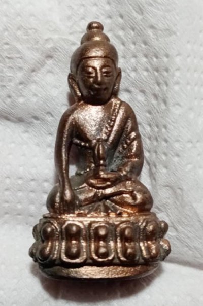 359..........วัดใจ........... พระกริ่งวัดเศวตฉัตร รุ่นบูรณะพระอาราม เนื้อนวะ   ปี   2513    กรุงเทพ