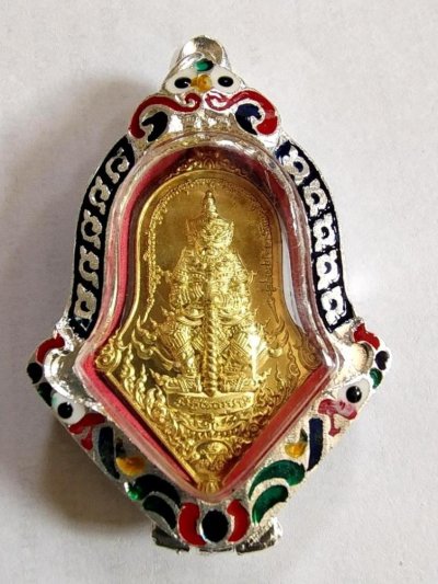 400.-เหรียญท้าวเวสสุวรรณ รุ่นมีทรัพย์เหลือล้น หลวงพ่ออิฏฐ์ วัดจุฬามณี เนื้อทองทิพย์ ปี2562 พร้อมตลับเงินผสมลงยา