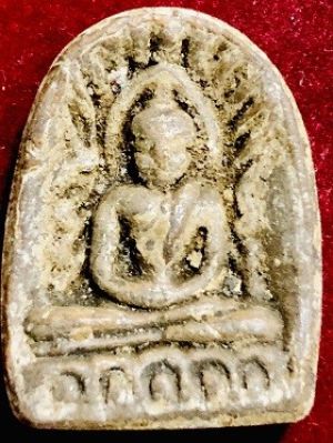 พระซุ้มกอเนื้อดิน