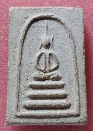 สมเด็จหลวงปู่นาค วัดระฆัง ... พิมพ์3ชั้นอกร่อง ครับ