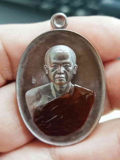 2-2007 วัดใจ 100 เหรียญปาฏิหาริย์ หลวงพ่อโชคชัย วัดเชตวนาราม(น้ำดิบ) จ.กำแพงเพชร 2568 ทองแดงมันปู ลงยาจีวร หมายเลข 14 กล่องเดิม