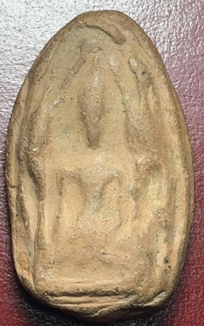 พระเนื้อดินหลวงพ่อปอวัดประชุมชน(บ้านบึง)สุพรรณบุรี