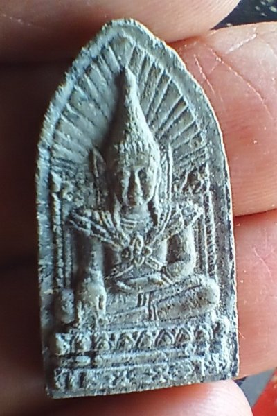 ++ พระรอดหลวงมหาจักพรรดิ์  ครูบาอิน ว.ฟ้าหลั่ง จ.เชียงใหม่++1