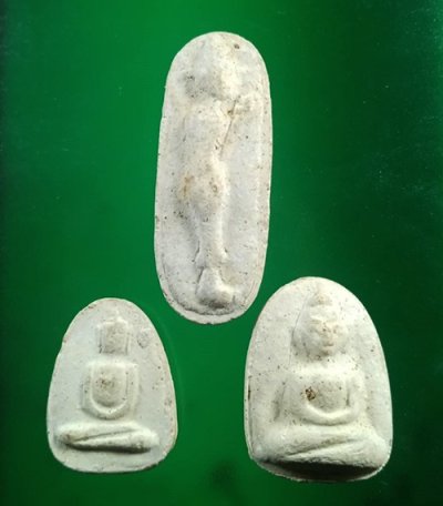 128.................พระผง วิเศษ พิมพ์วัดพลับ ออกวัดสว่างอารมณ์ จ.อทัย ปี 2537 สวย กล่องเดิม