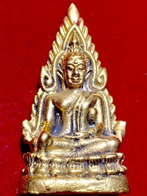 องค์หล่อพระพุทธชินราช หลังฐานอกเลา