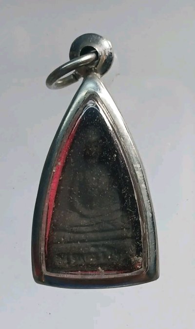 พระผงอัฐิหลังย่นครูบาเจ้าศรีวิชัย