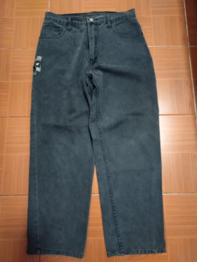 150.-กางเกงยีนส์มือ 2 เอว30นิ้ว ลีวายส์501สีดำ