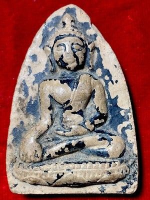 หลวงพ่อโต พิมพ์ใหญ่มารวิชัย เนื้อดินผง