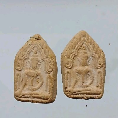 ขุนแผนพิมพ์เล็กกรุวัดบ้านกร่าง2องค์