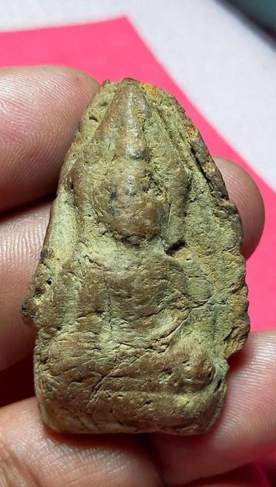 ++แดงแรกเริ่ม  300 บาท ++ พระอู่ทองกำแพง  กรุวัดพระแก้ว  เนื้อว่าน  กำแพงเพชร  พระสวยเดิมๆครับ