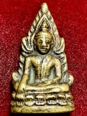 องค์หล่อพระพุทธชินราช