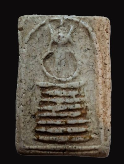 พระสมเด็จ พิมพ์เกศไชโย ไม่ขอระบุสำนัก เนื้อจัดมวลสารเยอะ เนื้อแกร่ง โดนฝนขอบทั้ง 4 ด้าน ประกันพระแท้ตลอดชีพ ไม่เคยเข้าตรวจสอบที่ไหนมาก่อนครับ วัดใจไปครับ