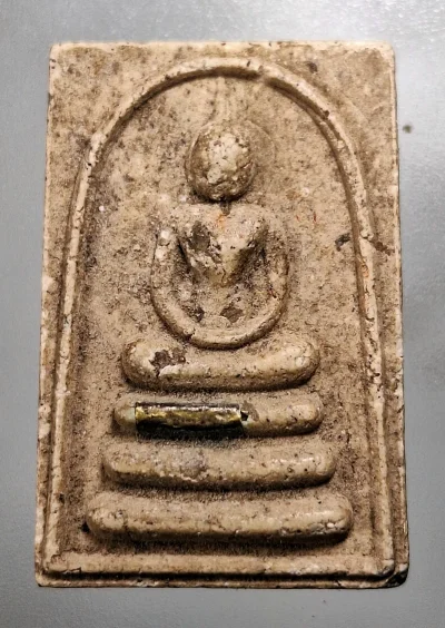 เคาะเดียว....สมเด็จฝังตะกรุด โรยพระธาตุ หลังสมเด็จพระพุฒาจารย์ (โต พรหมรังสี) ออกที่วัดหลักเมืองพัฒนาราม จ.เพชรบูรณ์ หลวงปู่หมุน ปลุกเสก จัดสร้างในปี พ.ศ. 2541