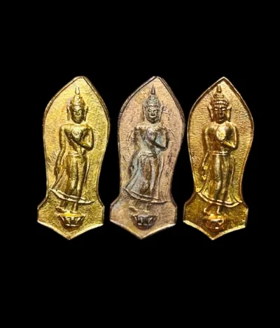 **เคาะแรก 100**เหรียญพระพุทธปางลีลา หลังแม่นางกวัก
