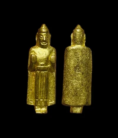 **เคาะแรก 35**พระปางห้ามสมุทร เนื้อทองเหลือง ด้านหลังตอกโค๊ต ไม่ทราบที่