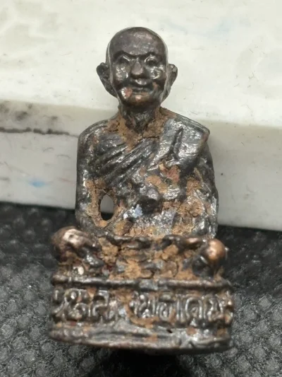 รูปหล่ออุดกริ่ง หลวงพ่อเคน วัดถ้ำเขาอีโต้ ปราจีนบุรี ปี 2519 กริ่งดัง พร้อมกล่องเดิม