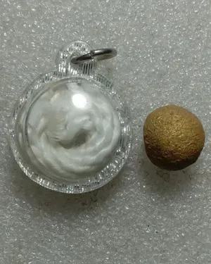 เริ่มต้นที่ 50 บาท ลูกอม ทาทอง+สายสินธ์ุ แท้ไม่ทราบที่