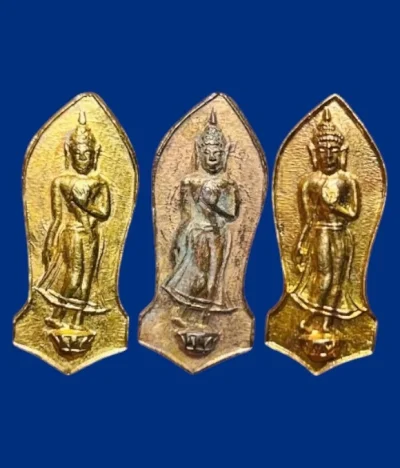 **เคาะแรก 100**เหรียญพระพุทธปางลีลา หลังแม่นางกวัก วัดพระแท่นดงรัง ปี2516 (2องค์) + ไม่รู้ที่ 1องค์