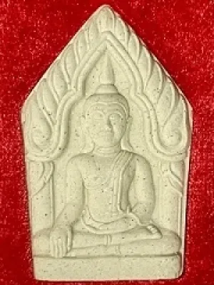 พระขุนแผนพิมพ์ใหญ่ หลวงพ่อรวย วัดตะโก จ.อยุธยา รุ่นโภคทรัพย์ เนื้อผง ปี 2550