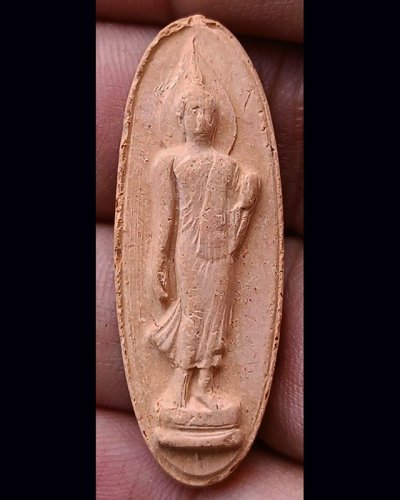 1.พระ 25 พุทธศตวรรษ เนื้อดิน พิมพ์สายสิญจน์ พร้อมกล่องกำมะหยึ่สวยงาม