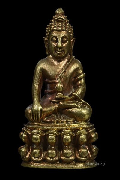 ʕ•́ᴥ•̀ʔっ..พระกริ่งหลวงพ่อจาดวัดบางกระเบา วัดท่ากระทุ่ม ปี 37 เนื้อทองเหลือง โค๊ด อุ