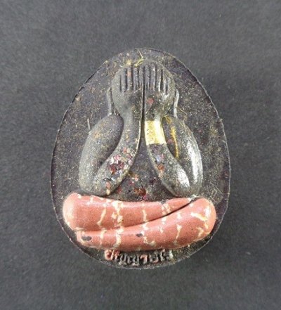 (120-) พระปิดตาจัมโบ้ปลดหนี้ หลวงปู่บุดดา วัดป่าใต้พัฒนาราม จ.สระแก้ว เนื้อผงสีดำ ก้นครกฝั่งตะกรุด สวยครับ