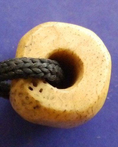 ลูกคั่นกระดูก/งาแกะ เก่าๆ ขนาด 1.2-1.3 ซ.ม.