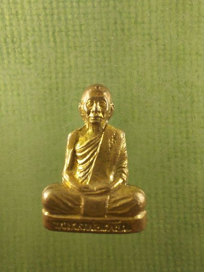 รูปเหมือนปั้ม หลวงพ่อเพี้ยน วัดเกริ่นกฐิน ออกงานกฐินปี 2550-1