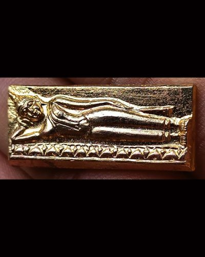 หายาก...หลวงพ่อเกษม เขมโก สุสานไตรลักษณ์ ปลุกเสก เหรียญหล่อพระนอน พระประจำวันอังคาร หลังยันต์ ออกวัดเกาะวาลุการาม จ.ลำปาง ปี 2514