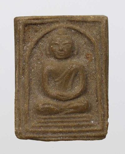 พระผงน้ำมันสมาธิเพชร หลังยันต์ 450.- หลวงพ่อสุน วัดแหลมใต้ แปดริ้ว จ.ฉะเชิงเทรา ปี 2479 พระยุคเก่า เนื้อหาเก่าจัดจ้าน หายากมากครับ