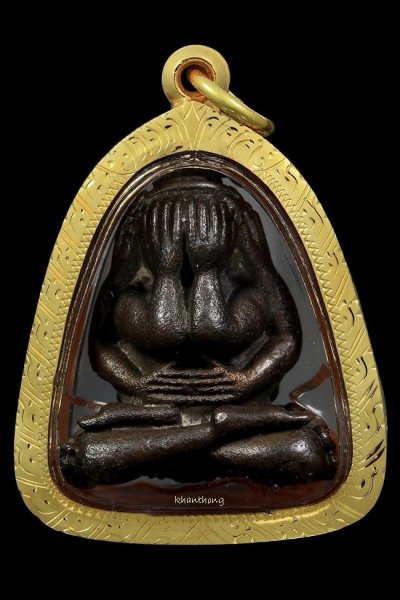 ʕ•́ᴥ•̀ʔっ..พระปิดตาชินอุตโม เนื้อนวโลหะ หลวงปู่แหวน สุจิณโณ วัดดอยแม่ปั๋ง พ.ศ. 2518 + บัตรตรวจสอบ dd-pra