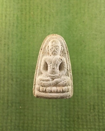 เปิดพระเพชรกลับ หลวงพ่อมหาวิบูลย์ รุ่นแรก หลังจาร ยะธาพุทโธนะ ยันต์กลับพระพทุธเจ้า 5 พระองค์ กลับร้ายกลายเป็นดี