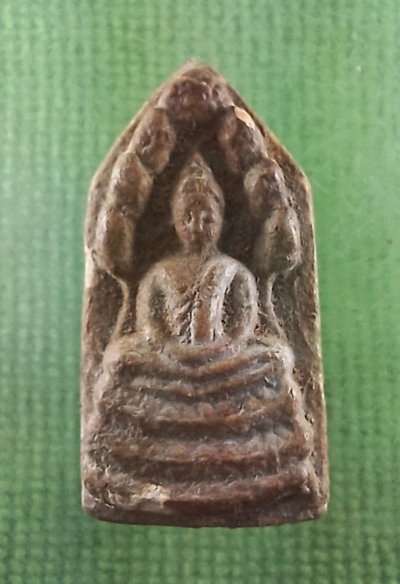 พระนาคปรก เนื้อผง วัดพระพุทธบาทสระบุรี​ ปีพ.ศ.๒๕๒๑ (หลวงพ่อกวย, หลวงปู่โต๊ะปลุกเสก)