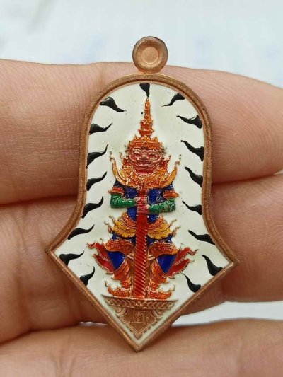 2-518 วัดใจ 100 เหรียญจำปี ท้าวเวสสุวรรณ รุ่นรวยทันใจ ที่ระลึกสร้างศาลาการเปรียญ หลวงปู่บุดดา วัดป่าใต้พัฒนาราม จ.สระแก้ว 2564 ทองแดง ลงยาลายเสือขาว หลังลงยาส้ม หมายเลช 64 กล่องเดิม