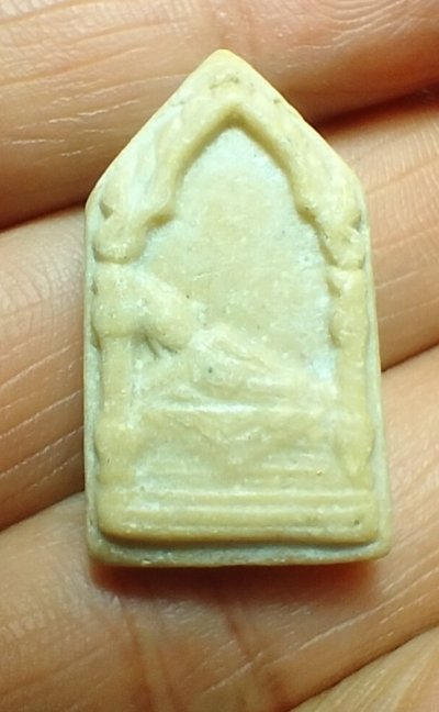 พระหลวงพ่อกวย 2 องค์