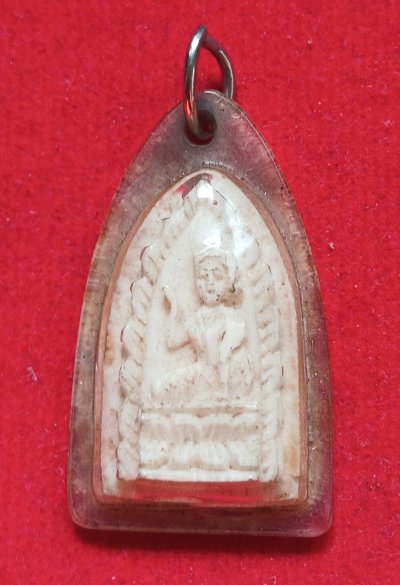 นางกวักงาแกะ หลวงพ่อกัน