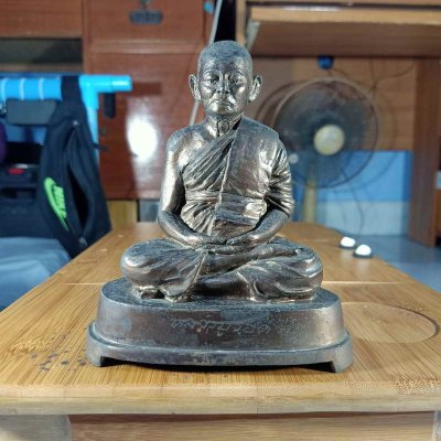 B1 พระบูชา หลวงปู่รอด วัดท้ายย่าน อ.เมือง จ.อ่างทอง รมดำ ลงมันปู สวยเดิม หน้าตักองค์พระ 4 นิ้ว เก่าเก็บลงจากหิ้ง มาปัดฝุ่น พร้อมส่ง ขึ้นหิ้งท่าน