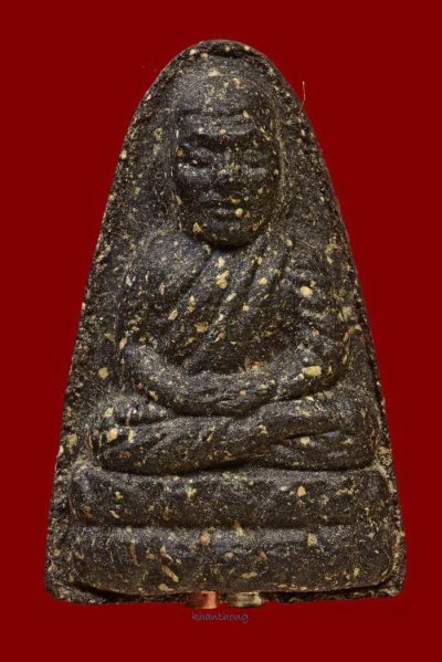 ʕ•́ᴥ•̀ʔっ. . พระเนื้อว่าน ดินกากยายักษ์ "หลวงปู่ทวด" วัดท่าไทร จ.สุราษฏร์ฯ ปี 2537. . พิมพ์เล็ก หรือ พิมพ์หน้าปี 24