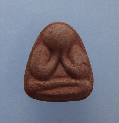 พระปิดตาหลังอุ หลวงพ่อวิเชียร วัดเครือวัลย์ จ.ชลบุรีครับ