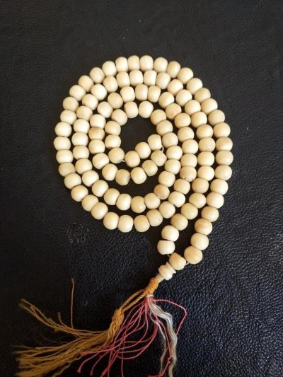 700.-สร้อยประคำ หลวงพ่ออุตตะมะ วัดวังวิเวการาม จ.กาญจนบุรี